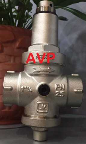 Van giảm áp nối ren DN32 (phi 42)