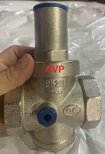 Van giảm nối ren DN40 (phi 49)